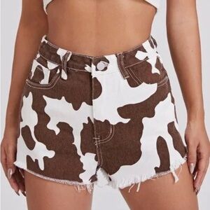 Cow print-Women’s medium shorts
